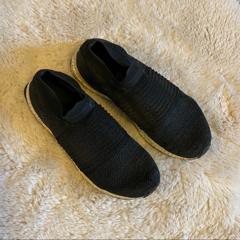 Laceless ultra boost